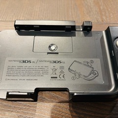 Nintendo 3DS LLの画像