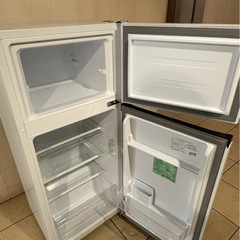 (運搬費込)(即日、深夜ok)2024年製！！　ハイセンス　124L の画像