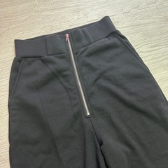 GRL フロントzipスウェット
の画像