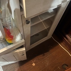 カウンター棚の画像