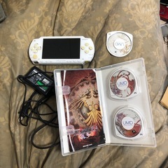 PSP1000 バッテリー膨張なし システムアップデート済み おまけカセット FFディシディア012 FF零式 メモリカードは4ギガ入ってます。の画像