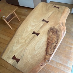 手作りテーブルの画像