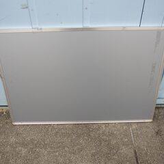 壁掛けホワイトボード　900ｘ600　壁掛け部材なしの画像