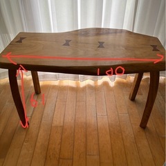 手作りテーブルの画像