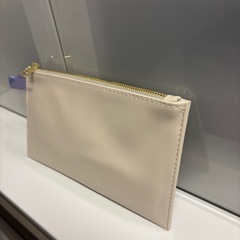 吉祥航空✈️【ビジネスクラス】アメニティ　　　ポーチ他　Boxテッシュ1箱と交換可能✌️の画像