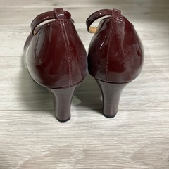 salus ボルドーパンプス　25.5〜26cmの画像