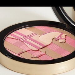 早いもの勝ちHERMES 限定品チーク　ハイライトの画像