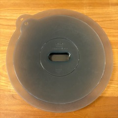 IKEA シリコン　鍋蓋　2つの画像