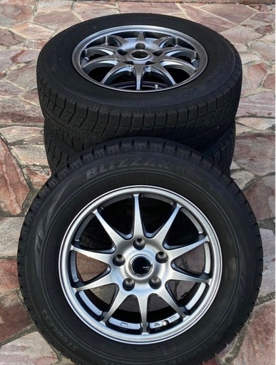 スタッドレスタイヤ　ホイール付　195 65 15