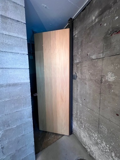 高級スイングドア！