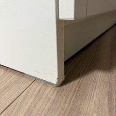 IKEA 扉付き本棚の画像