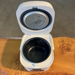 今週限定！アイリスオーヤマのマイコンジャー炊飯器（3合炊き）の画像
