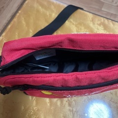 Mark Gonzalesショルダーバックの画像