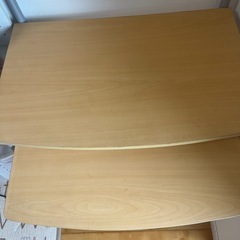 パソコンデスクの画像