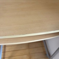 パソコンデスクの画像