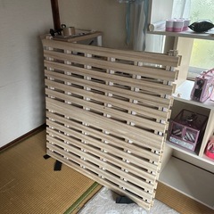 [お話中]すのこ【布団、ベッドに】の画像