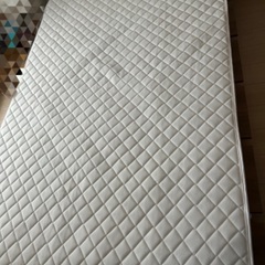 【急募】セミダブルベッド マットレス の画像