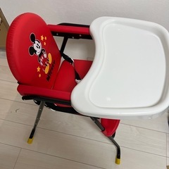 ベビーチェアー ミッキー テーブル付き　折り畳み式の画像