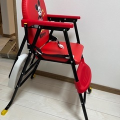 ベビーチェアー ミッキー テーブル付き　折り畳み式の画像