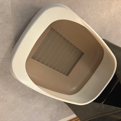 Broom  テント型ペットトイレカバー　&デオトイレの画像