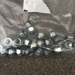 ハイエース‼️200系‼️新車外し‼️25年製‼️純正タイヤ、ホイール、ホイールキャップ、ホイールナット、セット‼️SP 175 N‼️195/80R 15‼️の画像