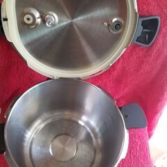 圧力鍋　 アオヤギコーポレーション 　大きめ5.5リットル　 中古品の画像