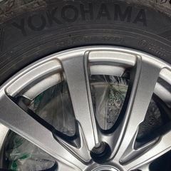 スタッドレスタイヤの画像