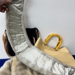バッグ2点・ファーショール2点の画像