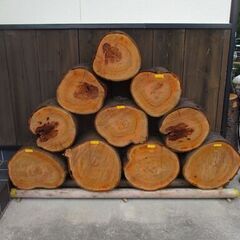 丸太・天然木『 桜 / 希少・西洋実桜 』の広葉樹 NO3 圧巻 の画像