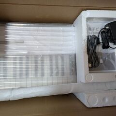 電子ピアノ　白　新品未使用の画像