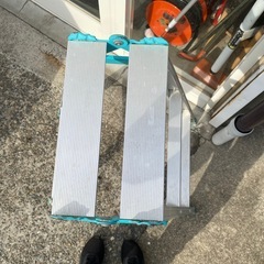 【①】折りたたみ脚立 3段の画像