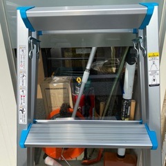 【②】折りたたみ脚立　3段の画像