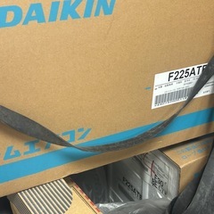 エアコン新品の画像