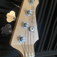 Lakland skyline SK-4DX（ ESP製） おまけ付き（マルチエフェクター） の画像