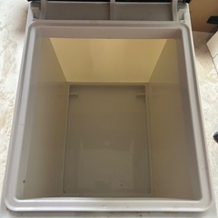 無料　分別用ゴミ箱の画像