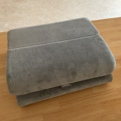 UGREEN タブレットスタンド ピロースタンド クッション 膝 枕式 寝ながらスタンド 角度調整可 4.7ー12.9インチに対応の画像