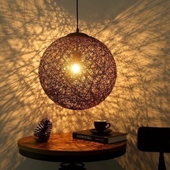 アジアン風　ボール型照明の画像