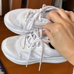 adidas 白　中古　19の画像