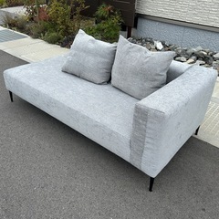 早い者勝ち　SPIGA ソファ クッション付 シンプル モダン コーナーソファの画像