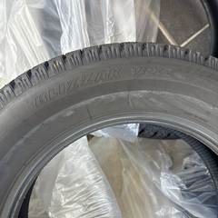 中古スタッドレスタイヤの画像