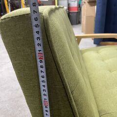 【良品】二人掛けソファー グリーン 天然木フレーム コンパクト 人気 早い者勝ち 引取歓迎 配送OKの画像