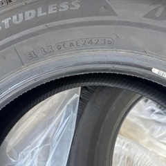 中古スタッドレスタイヤの画像