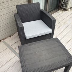 屋外ソファ　テーブルの画像