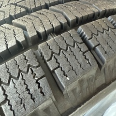 中古スタッドレスタイヤの画像