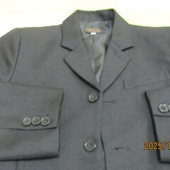 子供服　黒スーツ　の画像