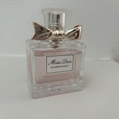 Dior  
香水　ディオールの画像