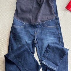 UNIQLOマタニティデニムの画像