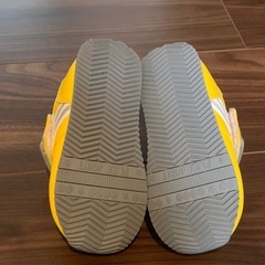 アンパンマン イエロー スニーカー　13.5cmの画像