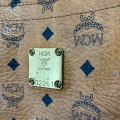 MCM  ショルダーバック　革の画像