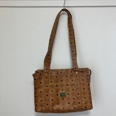 MCM  ショルダーバック　革の画像